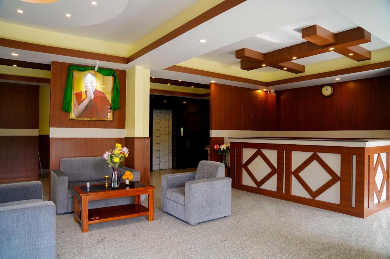 Hotel Claire Inn Kathmandu Exteriör bild